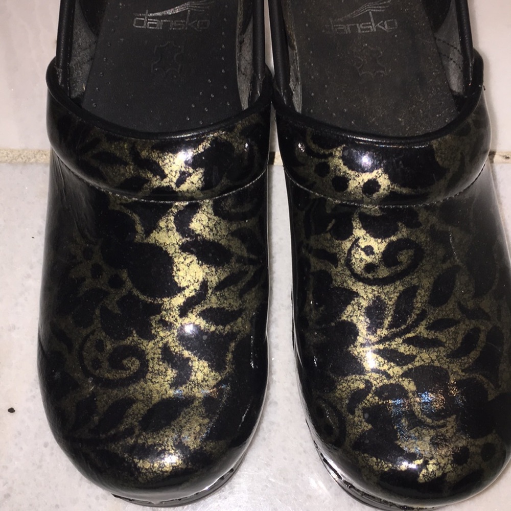 New Dansko size 37 - Picture 3 of 5